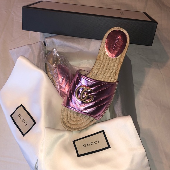 Gucci Pink Metallic Leather Espadrille Sandals - Picture 2 of 13